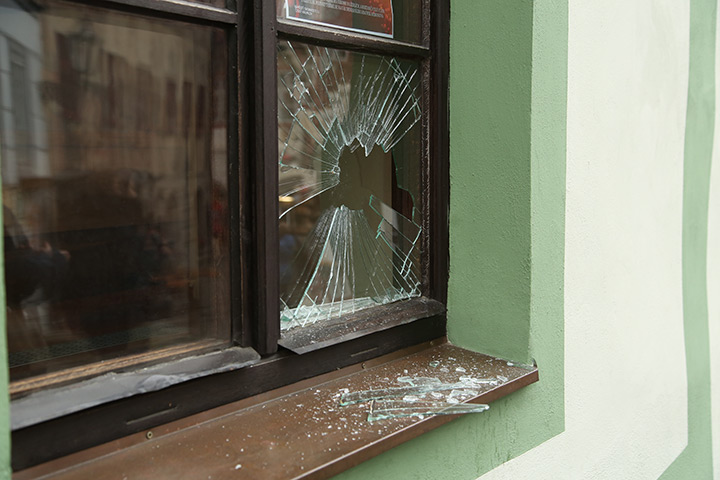 A2B Glass are able to board up broken windows while they are being repaired in Arnold.